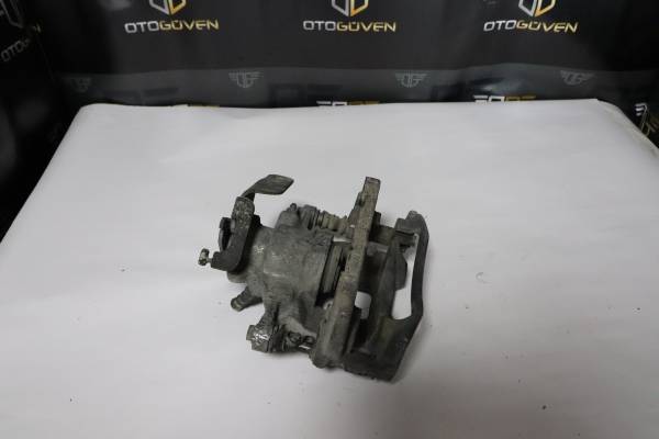 FORD CUSTOM 310 L TREND ÇIKMA PARÇA  ARKA MERKEZ